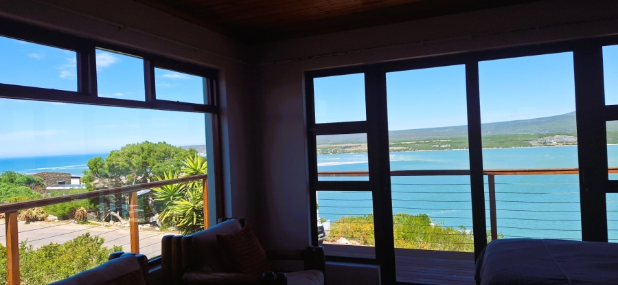 5 Bedroom Property for Sale in Witsand Western Cape